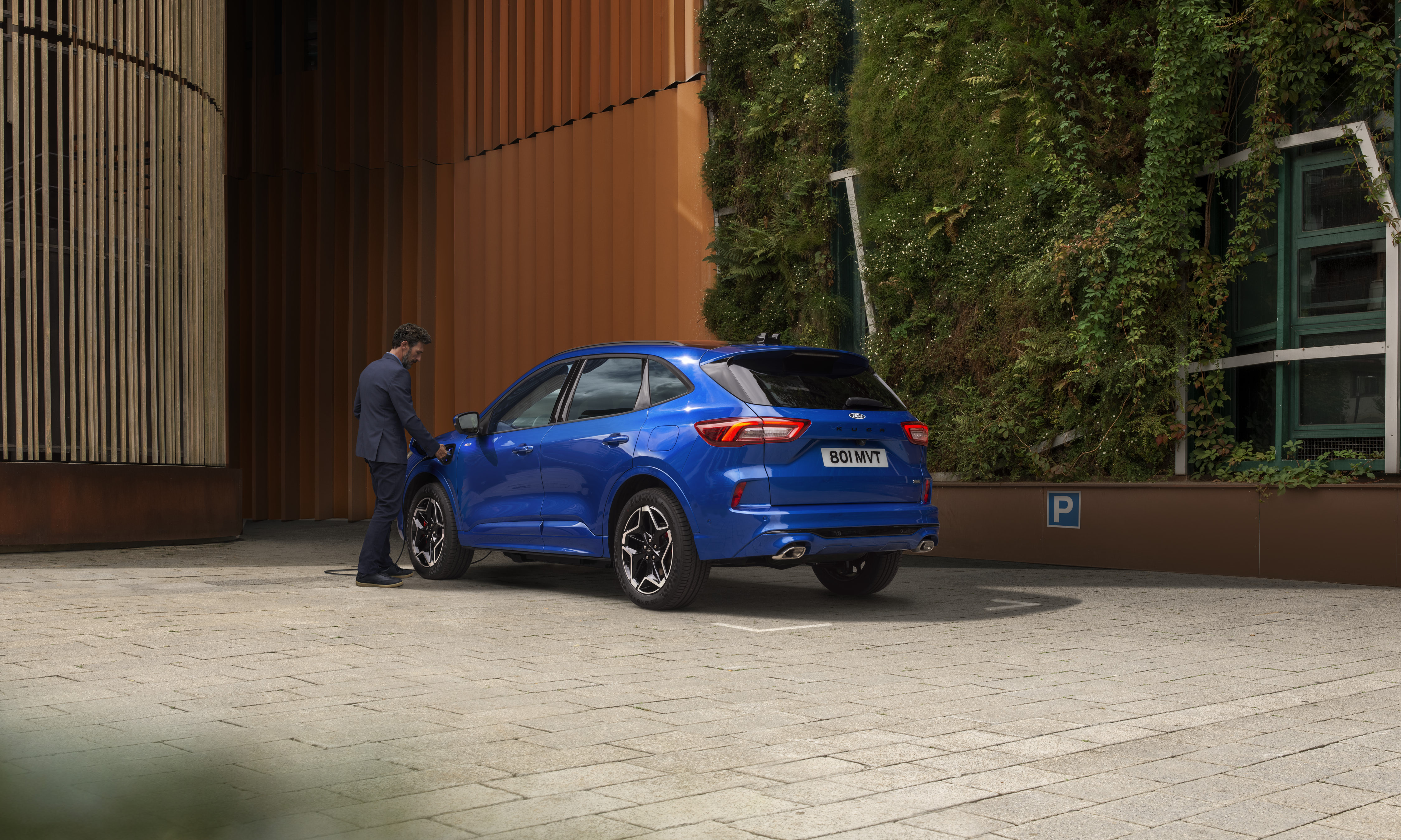 2023 FORD KUGA ST LINE 04